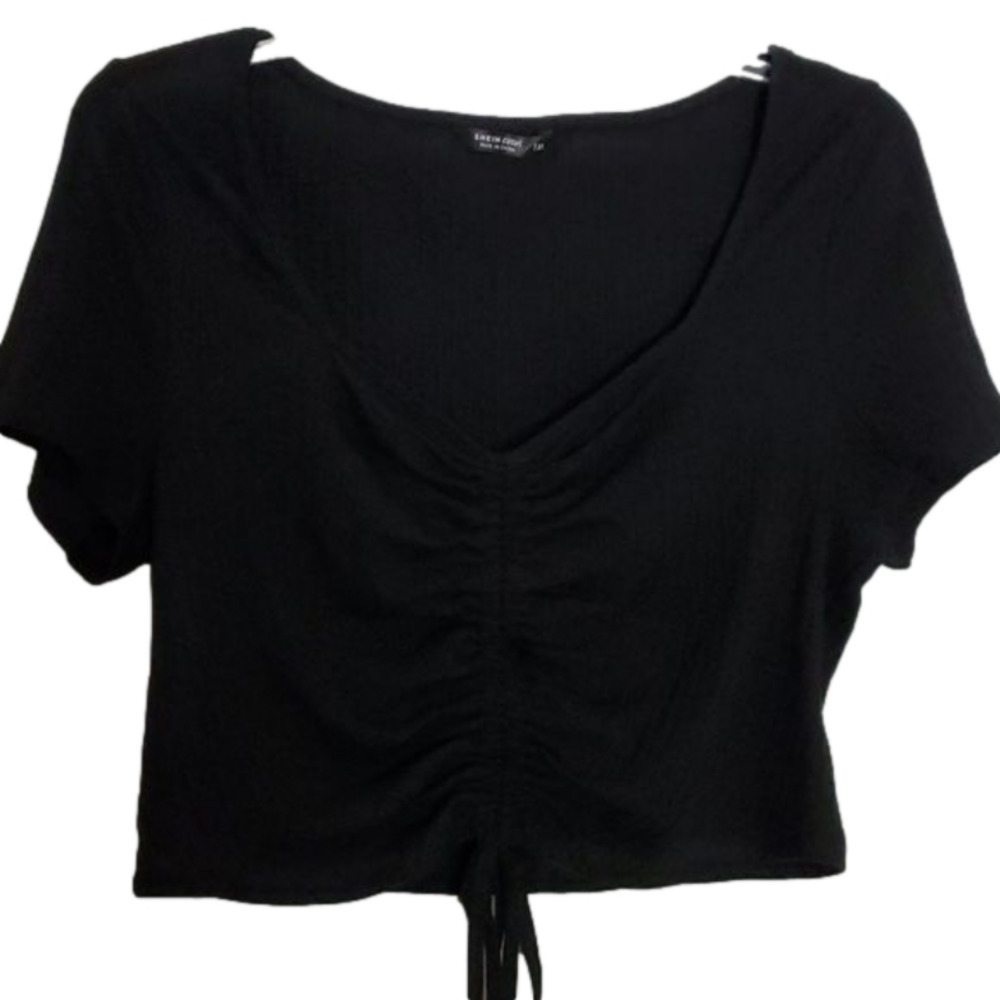 NWOT SHEIN Curve Black Short Sleeve Rouched Crop Top Size 1XL